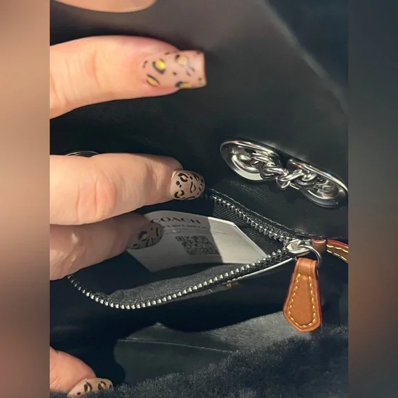 ⚡️SALE⚡️ NWT COACH SHEARLING QUILTED PILLOW BAG - Picture 7 of 9